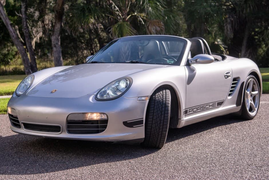 2006 Porsche 987 Boxster sold for $17,250