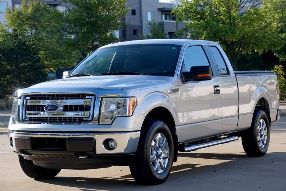 2014 Ford F-150 (2009-2014) sold for $28,000