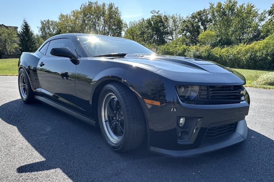 2013 Chevrolet Camaro 5th Generation 2010-2015 sold for $27,777