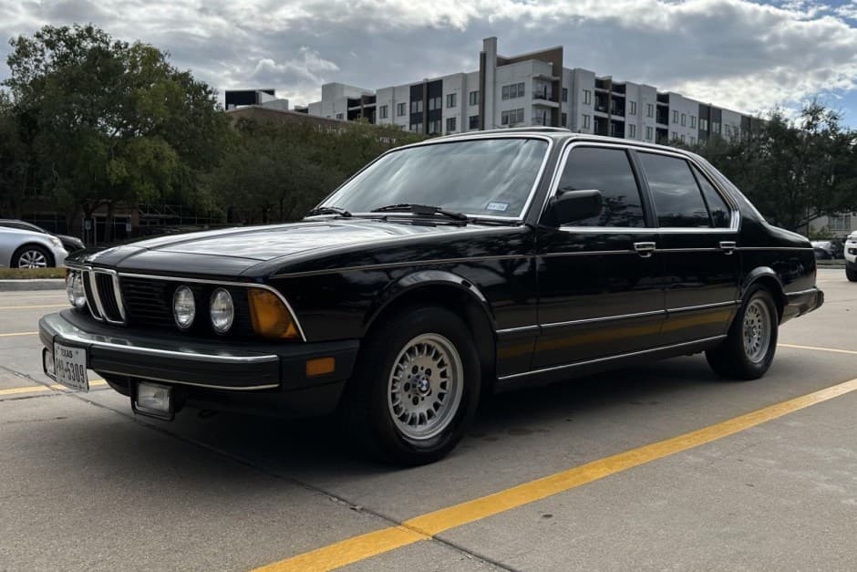 1985 BMW E23 7-Series sold for $7,350