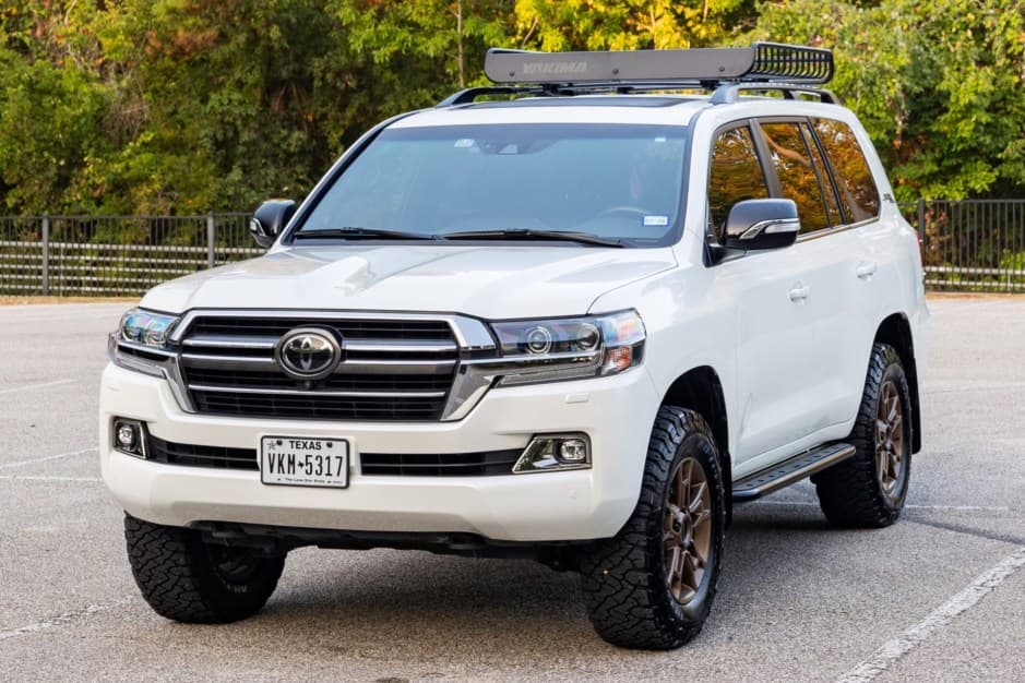 2020 Toyota Land Cruiser 200-Series sold for $84,000