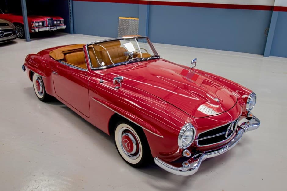1960 Mercedes-Benz 190SL sold for $81,000