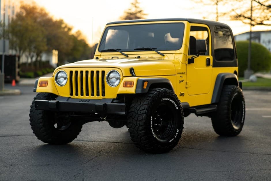 2000 Jeep Wrangler TJ (1997-2006) sold for $9,500