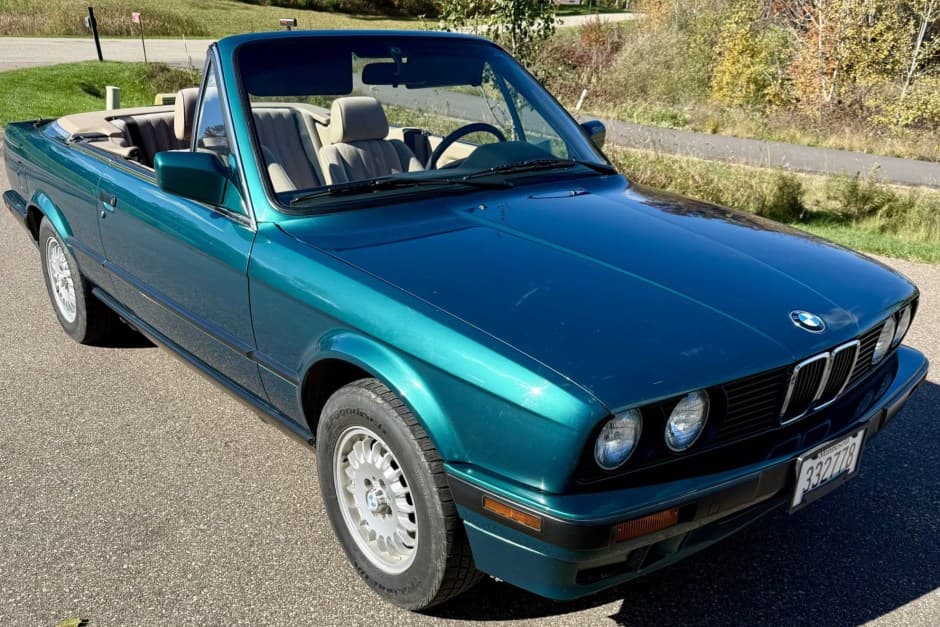 1991 BMW E30 3-Series Convertible sold for $6,200
