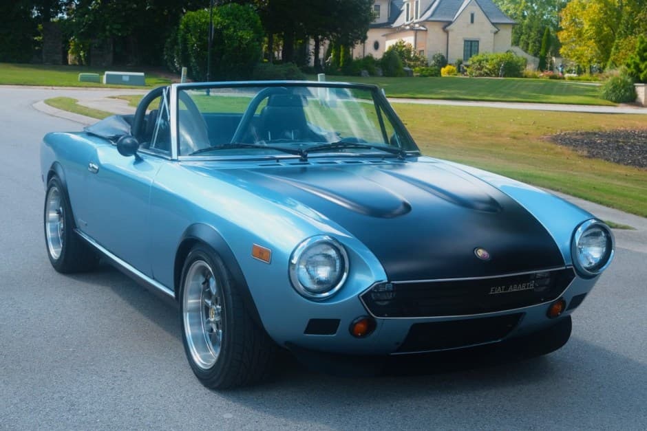 1983 Fiat 124 Spider (1966-1985) sold for $19,000