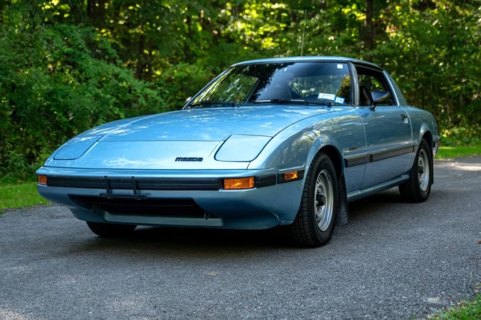 1981 Mazda RX-7 FB sold for $15,500