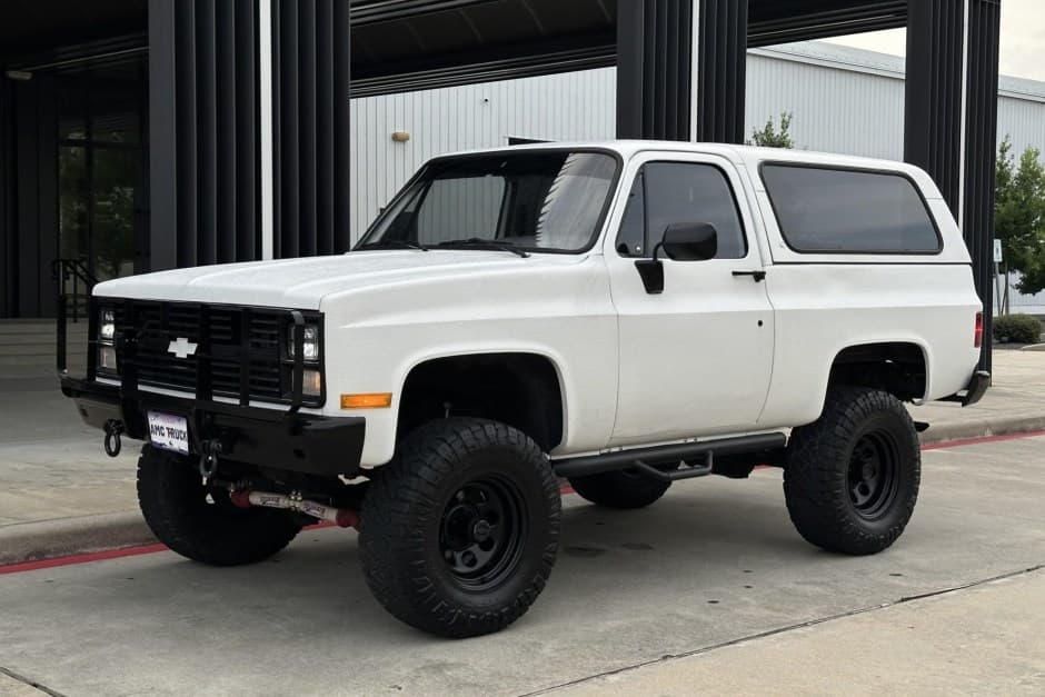 1985 Chevrolet K5 Blazer 1973-1991 sold for $17,350