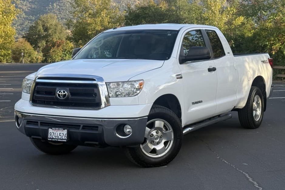 2011 Toyota Tundra (XK50 2007-2021) sold for $27,750