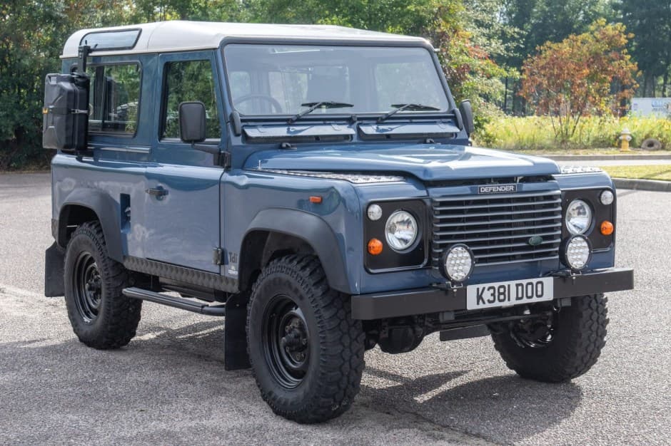 1992 Land Rover 90 / Defender 90 (Euro Spec) sold for $24,500