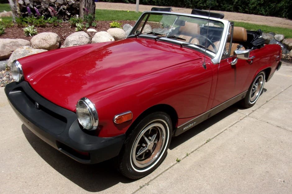 1979 MG Midget sold for $8,100