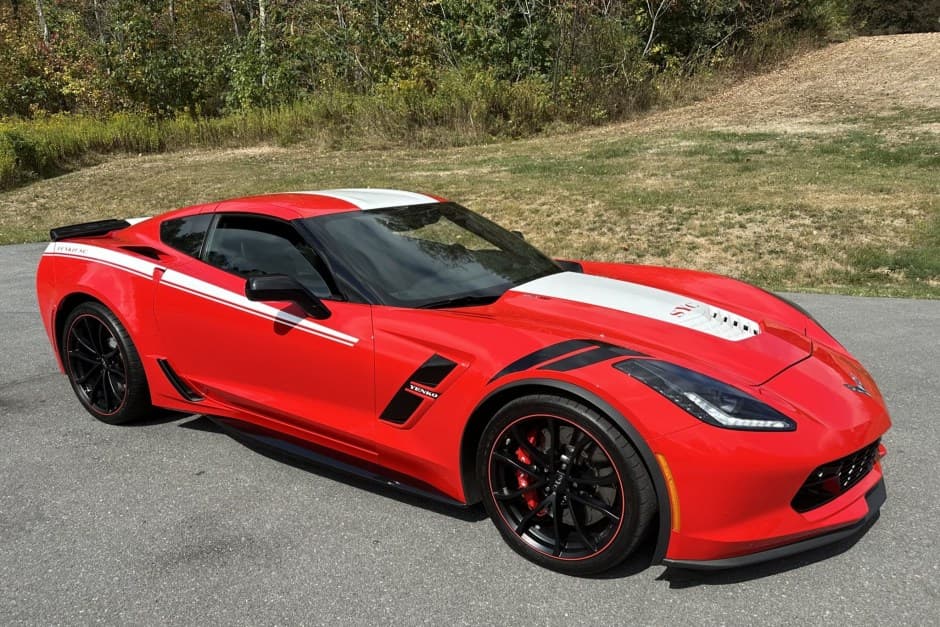 2018 Chevrolet Corvette C7 sold for $105,000