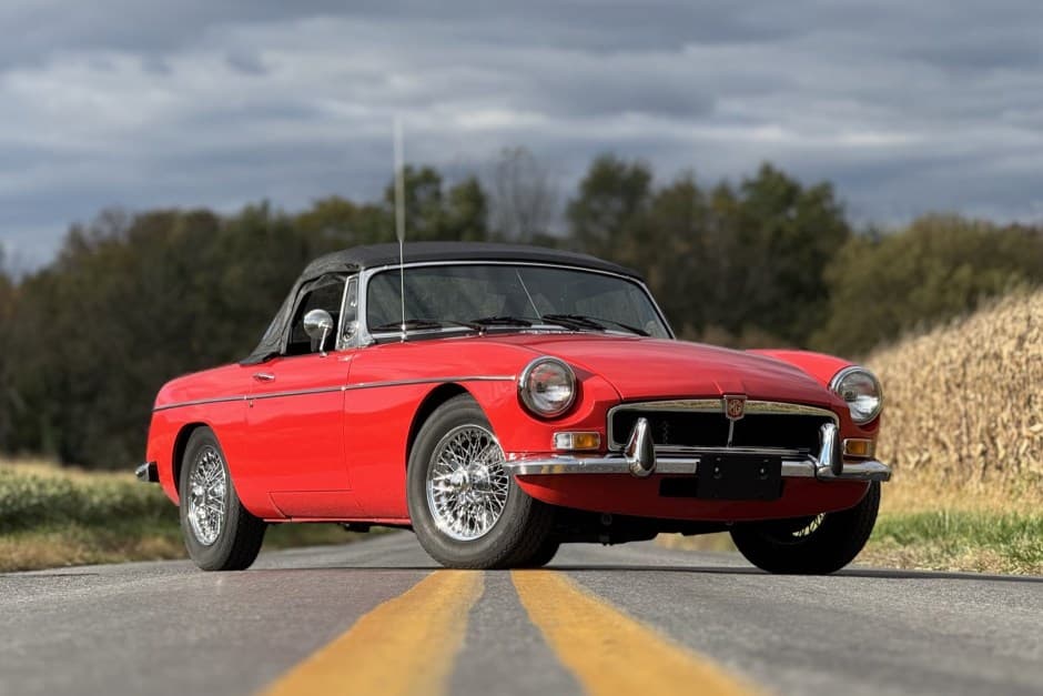 1974 MG MGB sold for $20,000