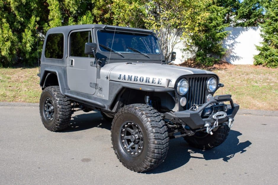 1982 Jeep CJ-7 sold for $14,000