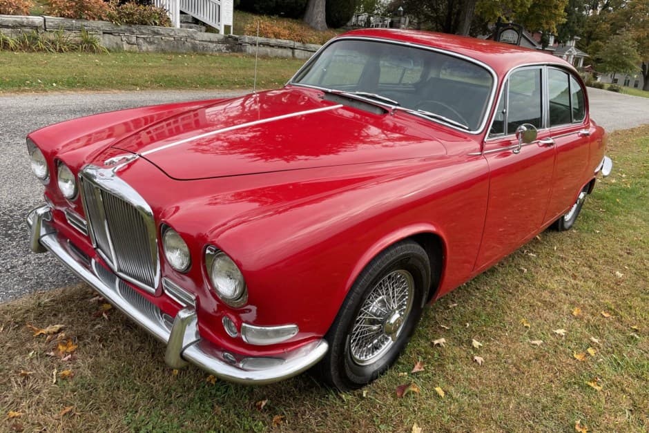 1967 Jaguar 420 sold for $9,450