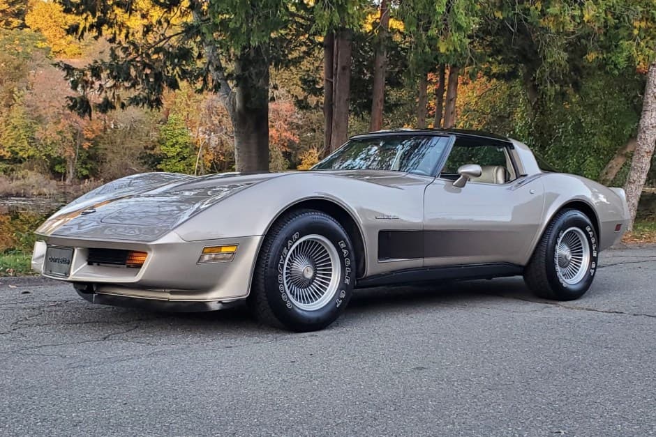 1982 Chevrolet Corvette C3 sold for $23,000