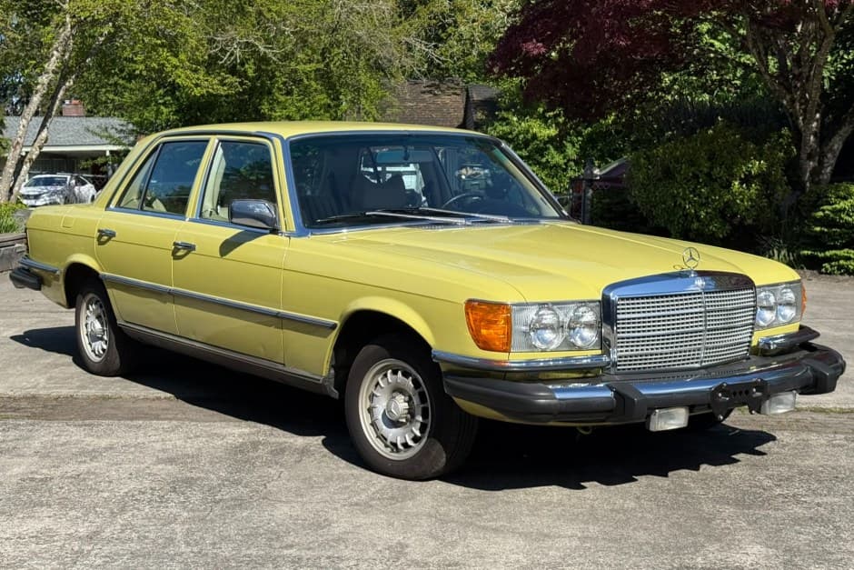 1979 Mercedes-Benz W116 S-Class sold for $11,500
