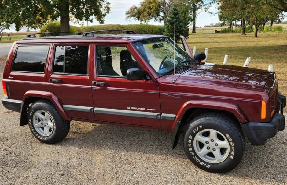 2001 Jeep XJ Cherokee sold for $18,000