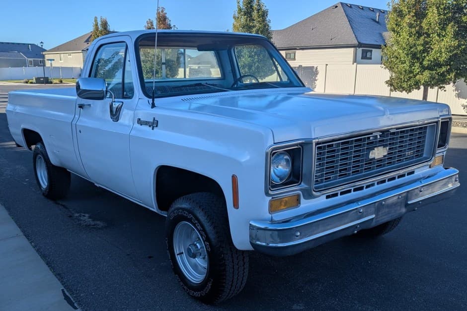 1973 Chevrolet C/K (1973-1991) sold for $7,400