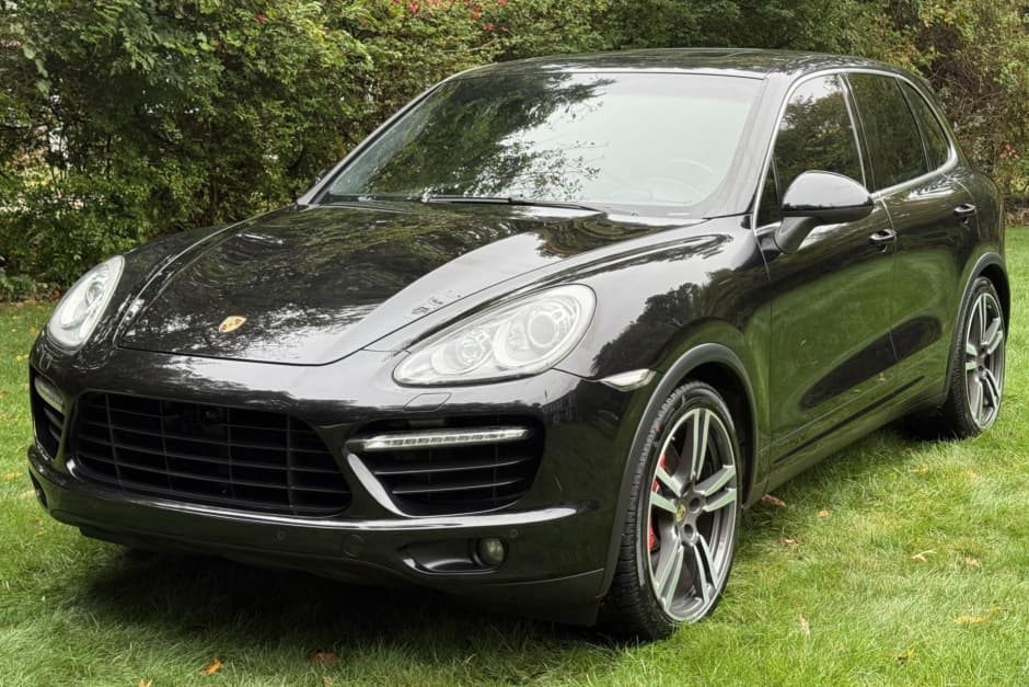2014 Porsche 958 Cayenne (2011-2018) sold for $24,750