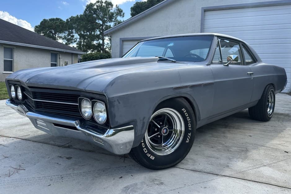 1966 Buick Skylark sold for $13,250