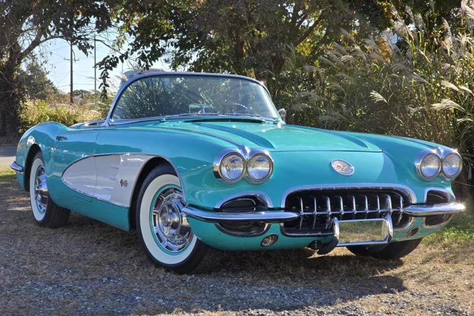 1960 Chevrolet Corvette C1 sold for $72,000