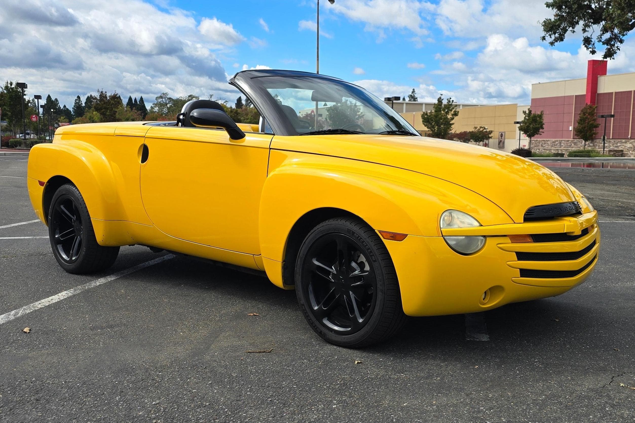 2004 Chevrolet SSR sold for $13,700