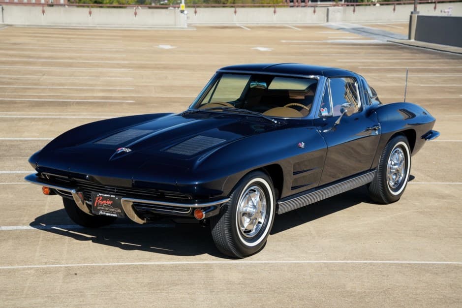1963 Chevrolet Corvette C2 sold for $165,000