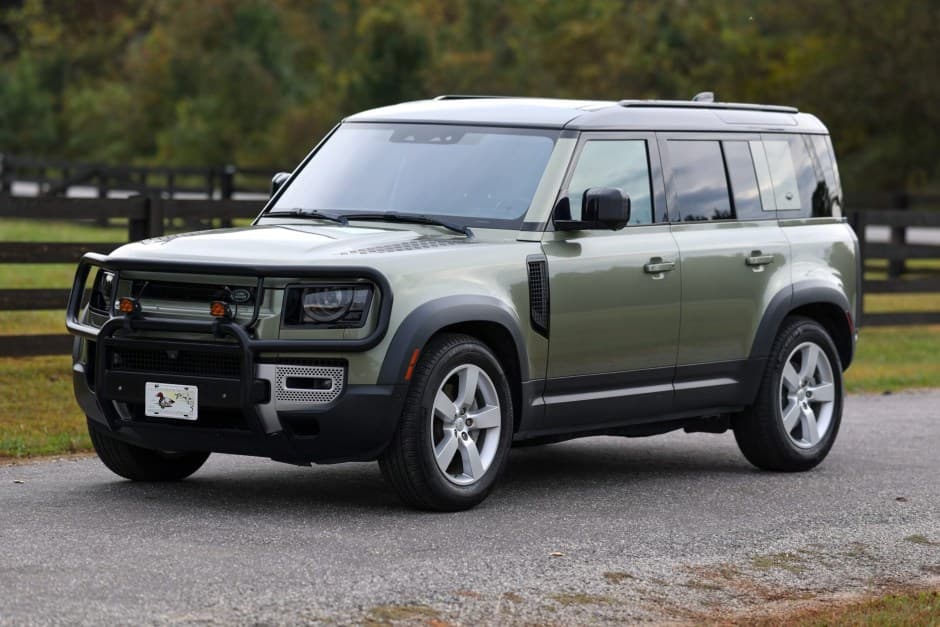 2020 Land Rover Defender L663 sold for $35,750