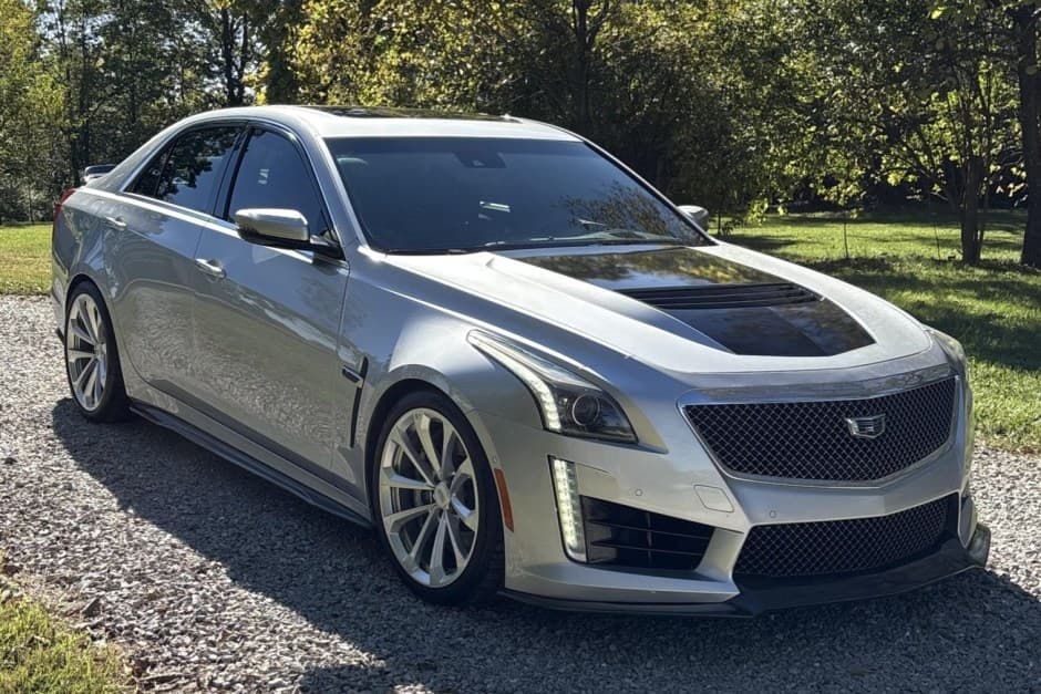 2017 Cadillac CTS & CTS-V sold for $46,500