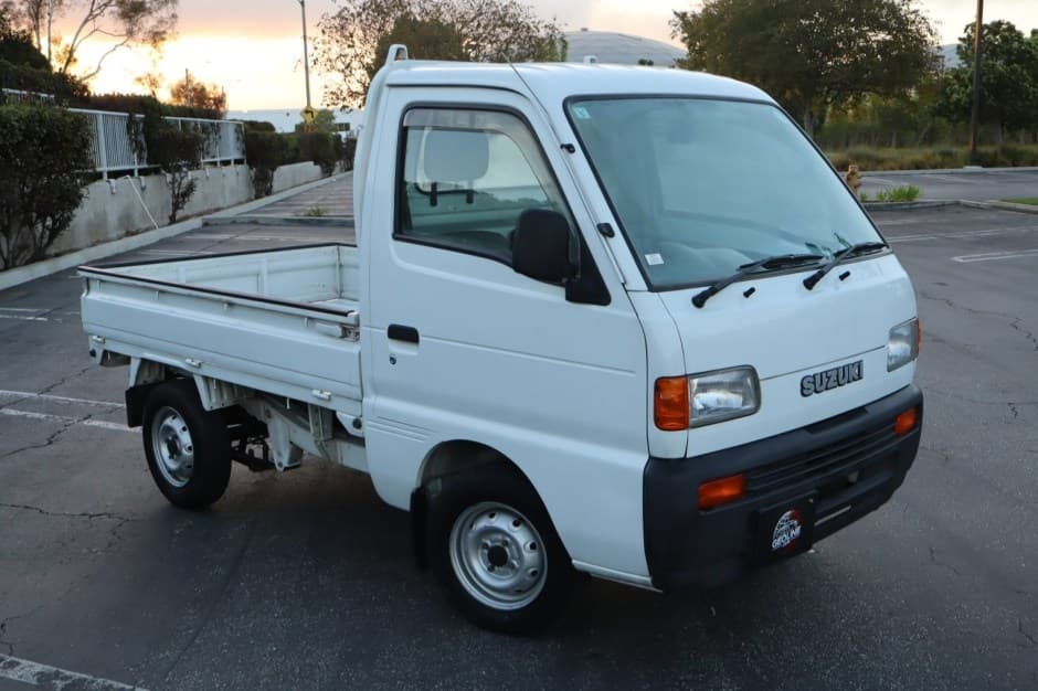 1995 Suzuki Carry sold for $4,300