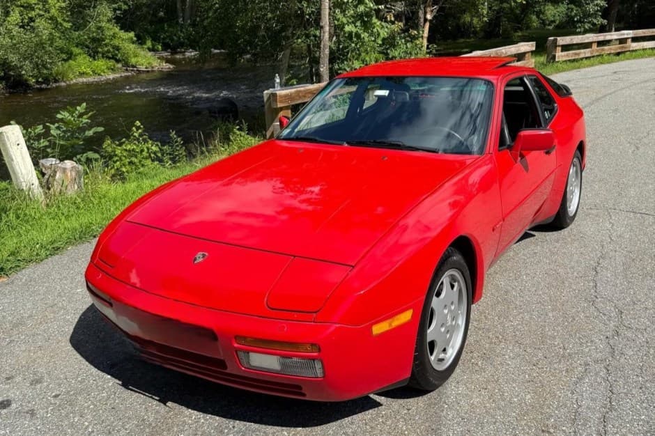 1991 Porsche 944 sold for $17,250