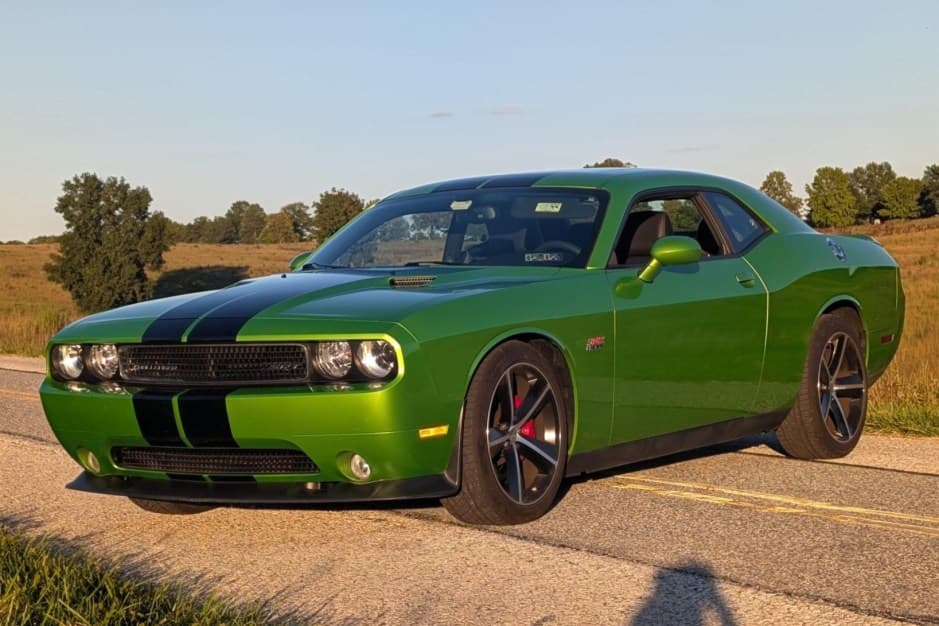 2011 Dodge Challenger SRT8 & 392 sold for $25,750