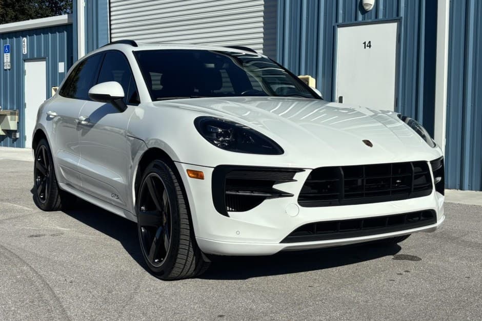 2021 Porsche Macan sold for $48,750