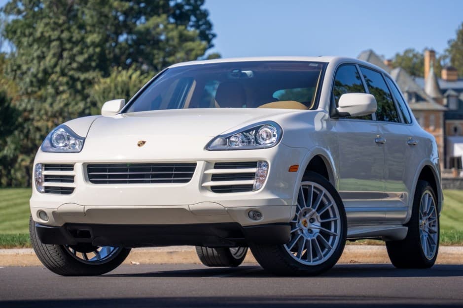 2009 Porsche 955/957 Cayenne (2003-2010) sold for $19,250
