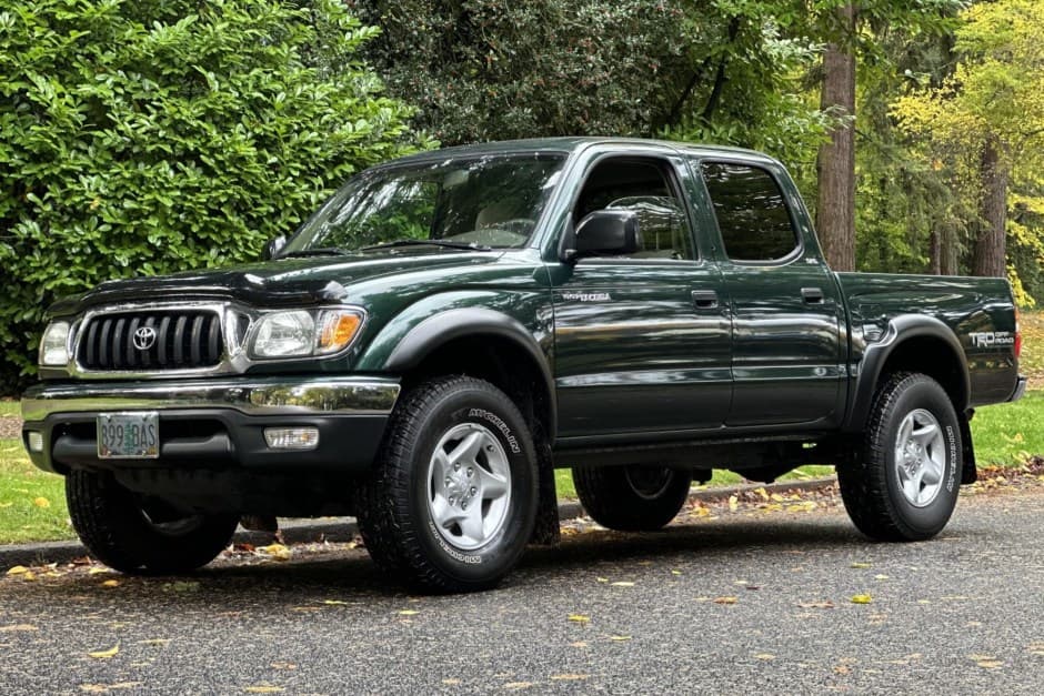2004 Toyota Tacoma (N1X0 1995-2005) sold for $29,999