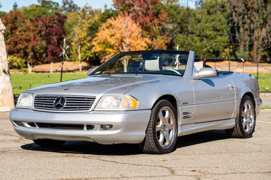 2002 Mercedes-Benz R129 SL sold for $28,000