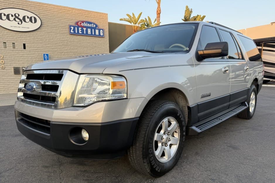 2007 Ford Expedition sold for $7,600