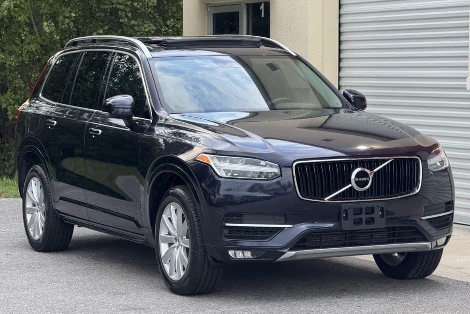 2017 Volvo XC90 sold for $17,250