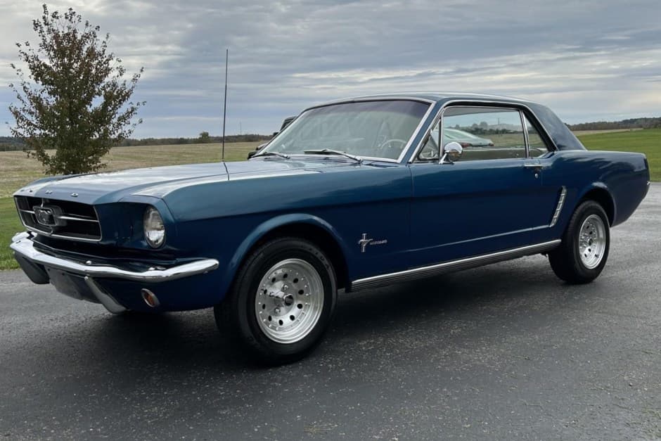 1965 Ford Mustang 1964.5-1966 sold for $13,500