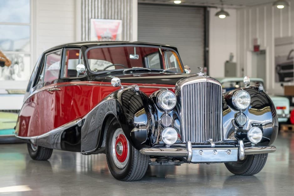 1953 Bentley R-Type sold for $40,250