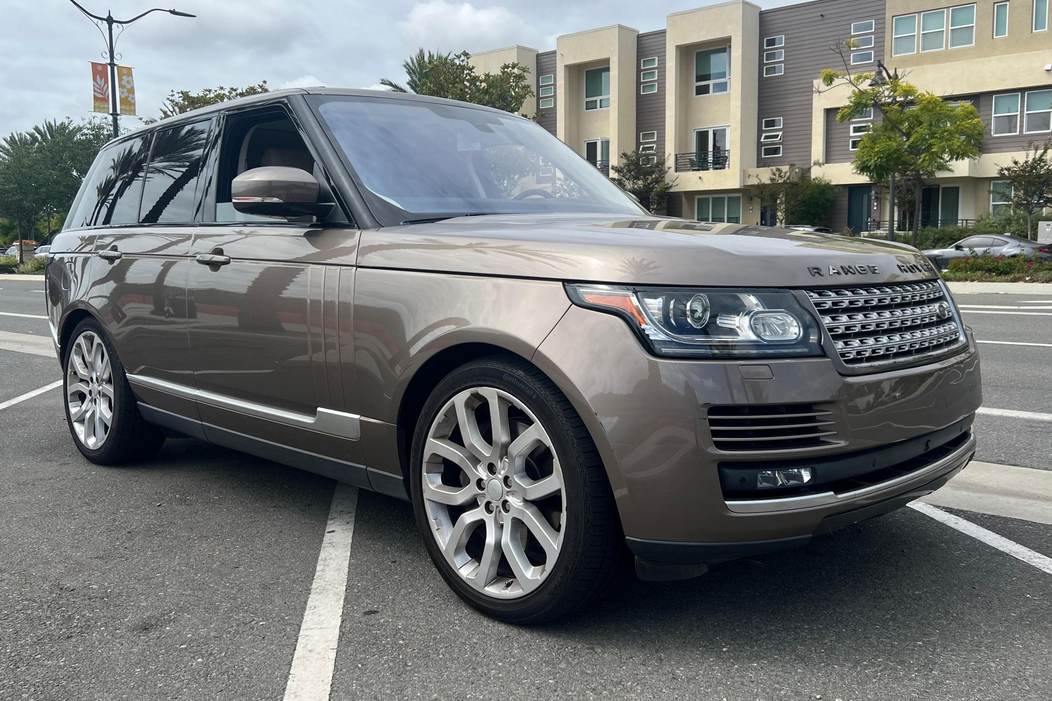 2016 Land Rover Range Rover sold for $17,750