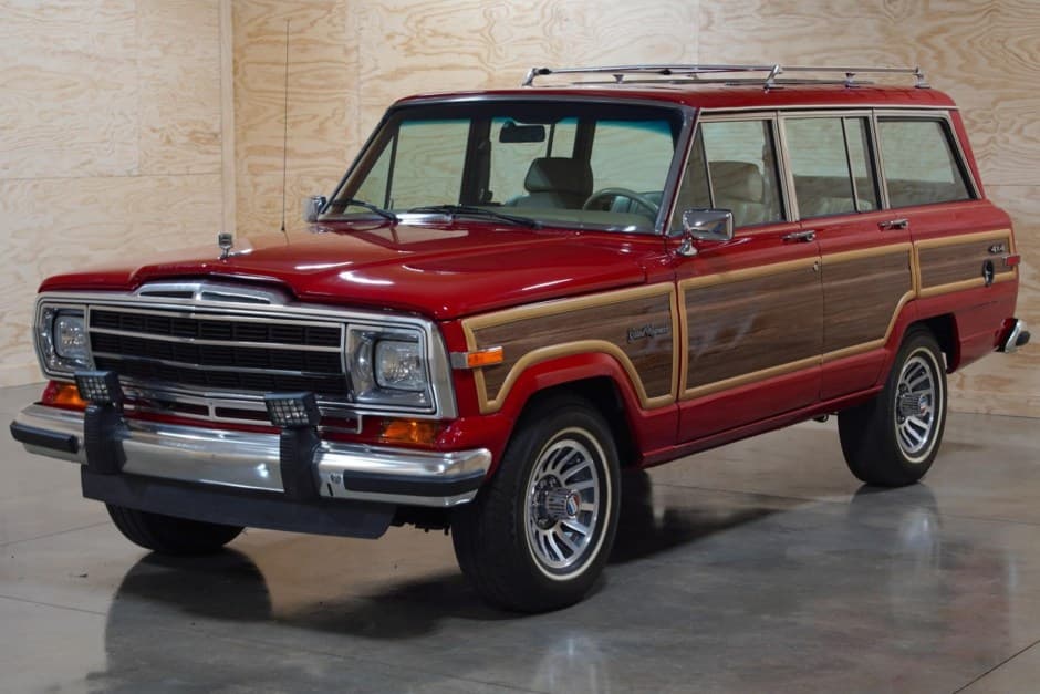 1991 Jeep SJ Grand Wagoneer sold for $66,000