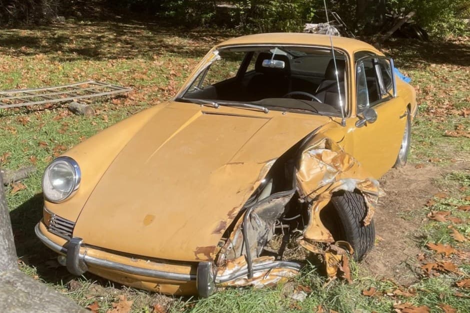 1966 Porsche 912 sold for $20,000