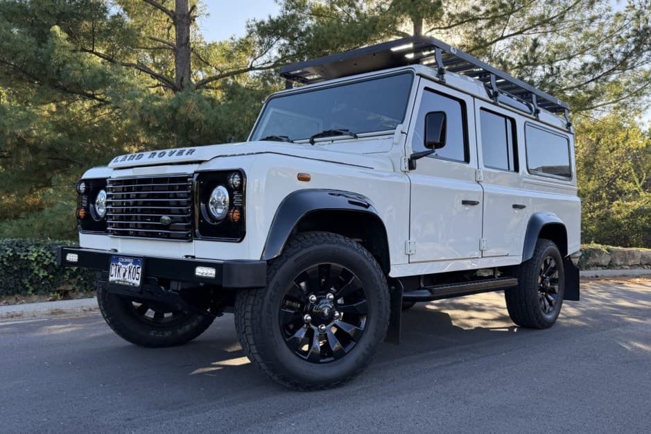 1996 Land Rover 110 / Defender 110 (Euro Spec) sold for $77,500