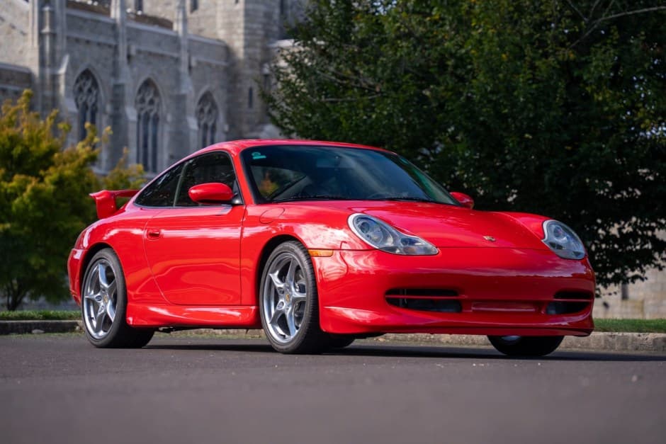 2000 Porsche 996 911 (Non-Turbo/GT2/GT3) sold for $47,500