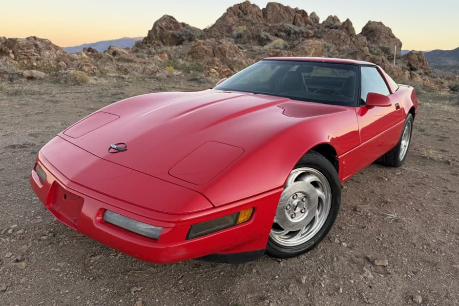 1996 Chevrolet Corvette C4 Coupe (1992-1996) sold for $8,200
