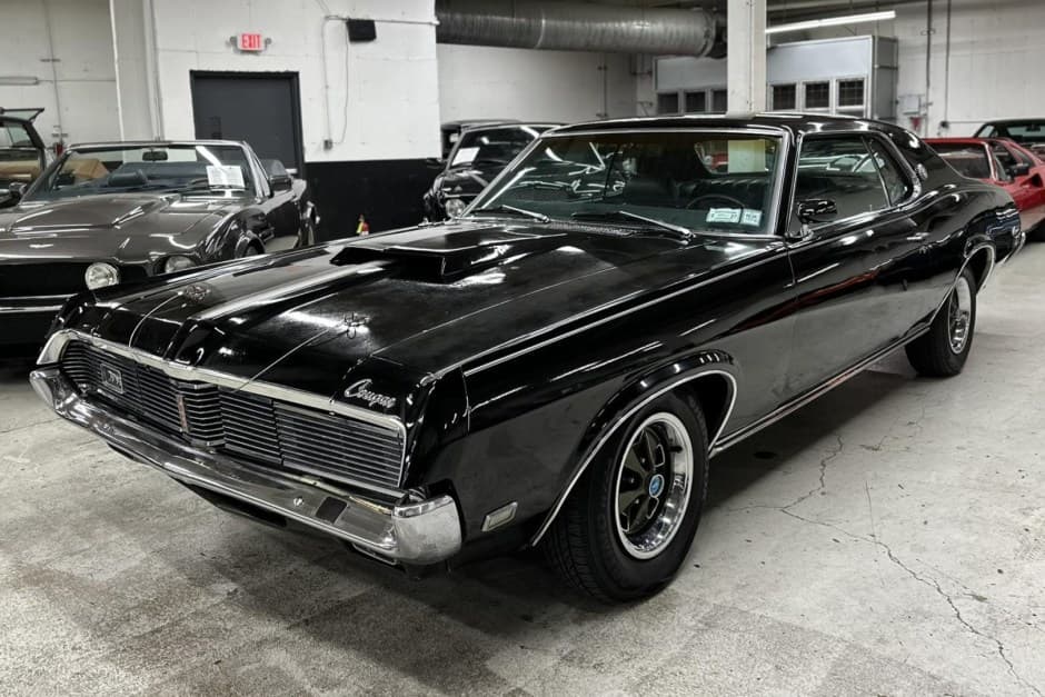 1969 Mercury Cougar sold for $9,100