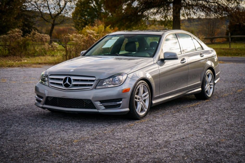 2013 Mercedes-Benz W204 C-Class sold for $14,263