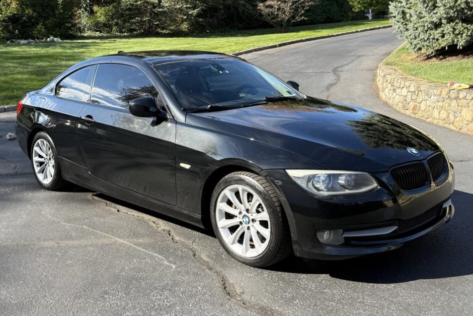 2011 BMW E92/E93 3-Series Coupe & Convertible sold for $5,600
