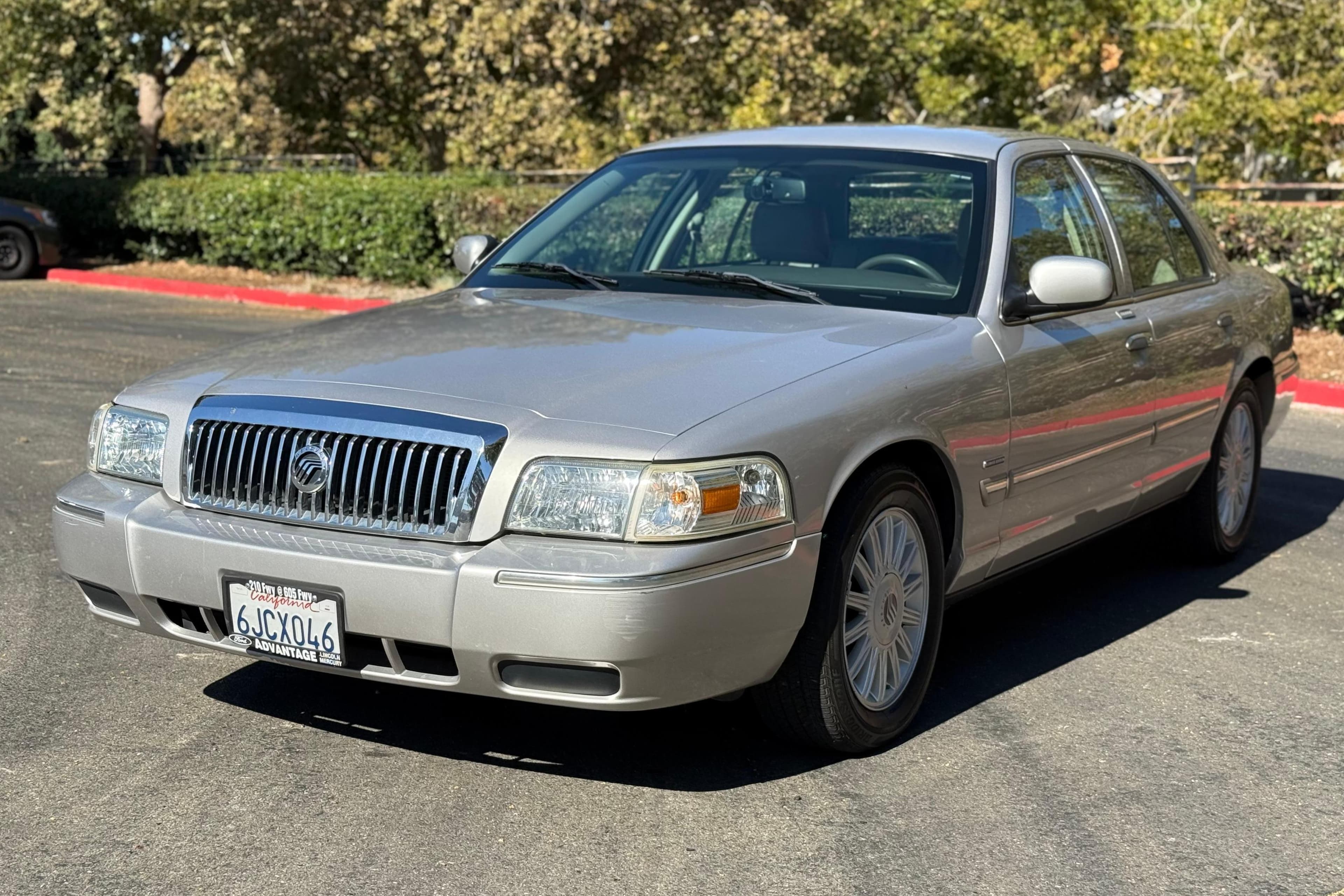 2009 Mercury Grand Marquis sold for $6,400